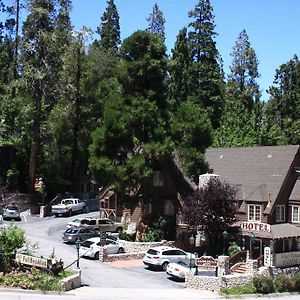 Saddleback Inn At Lake Arrowhead